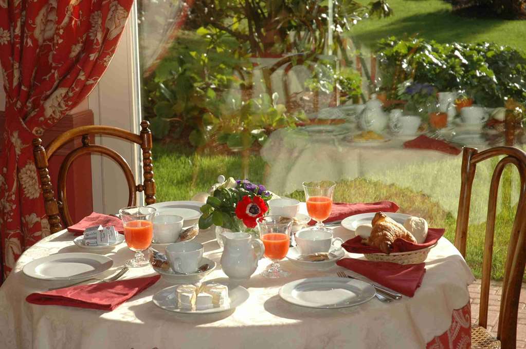 Hostellerie Du Golf Pecetto Ресторан фото
